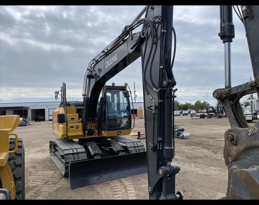 Product image 2 | 4re Equipment | ID: 1209131